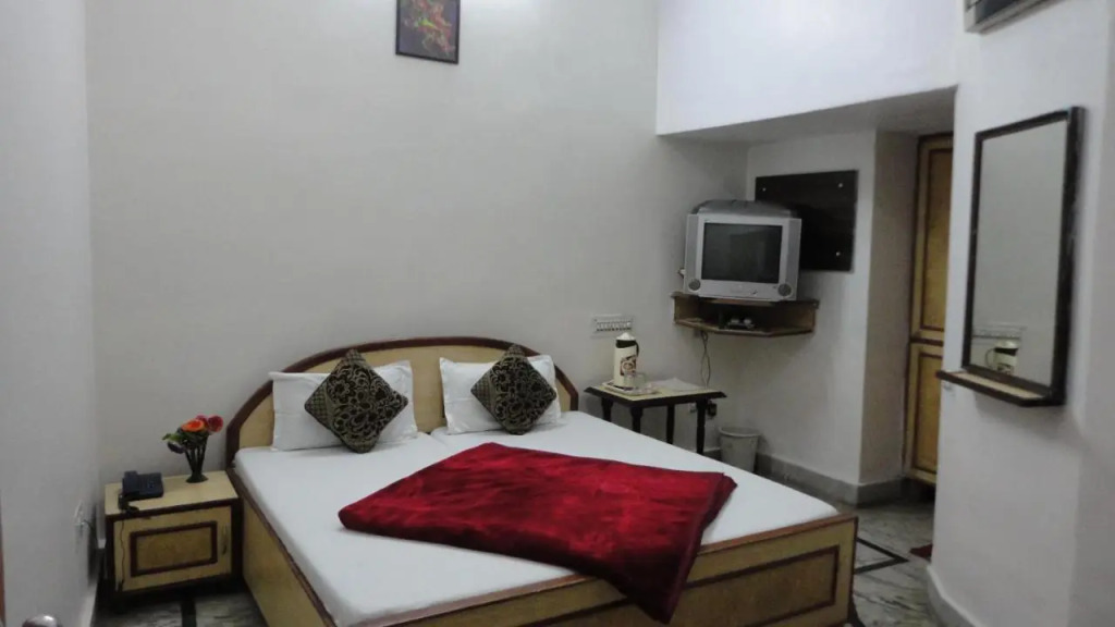 Hotel Swarajya Palace