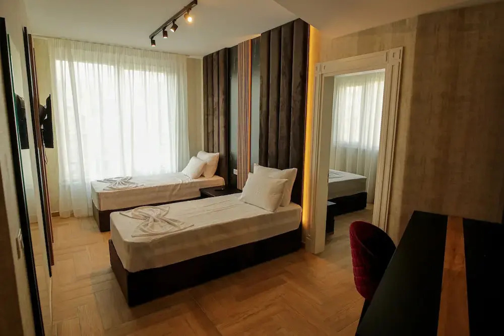 Hotel Rozafa BLU