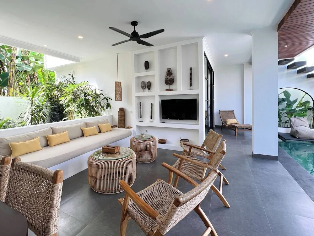 Casa Carolina Bali - Great 3 Bdr - Tumbak Bayuh Canggu