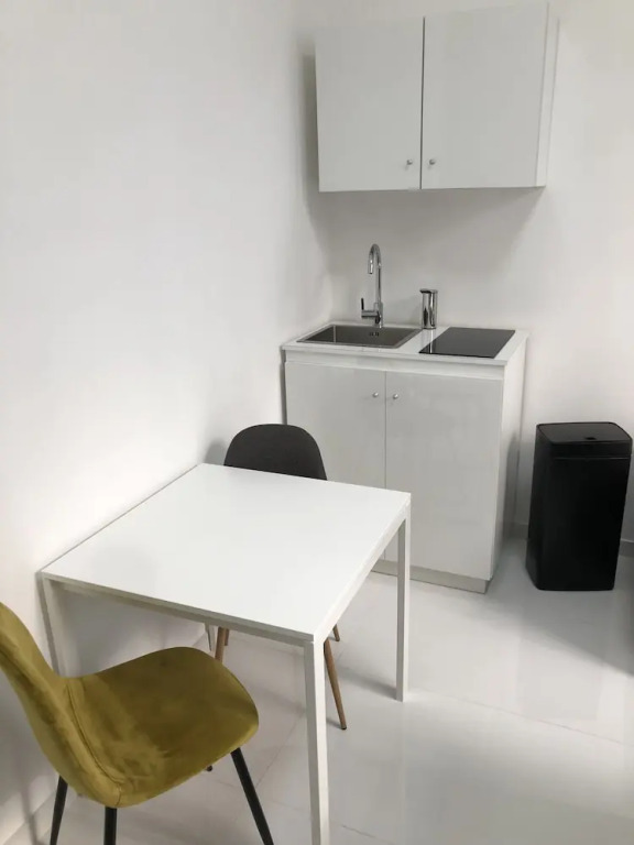 Lav Apartments