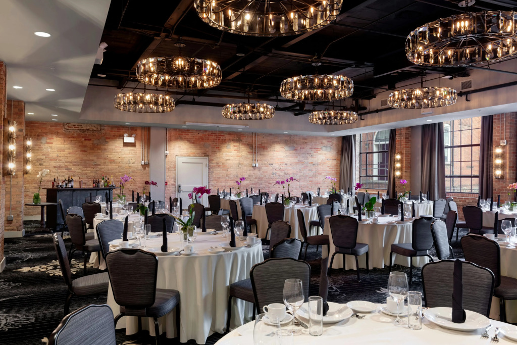 Foundry Hotel Asheville, Curio Collection By Hilton