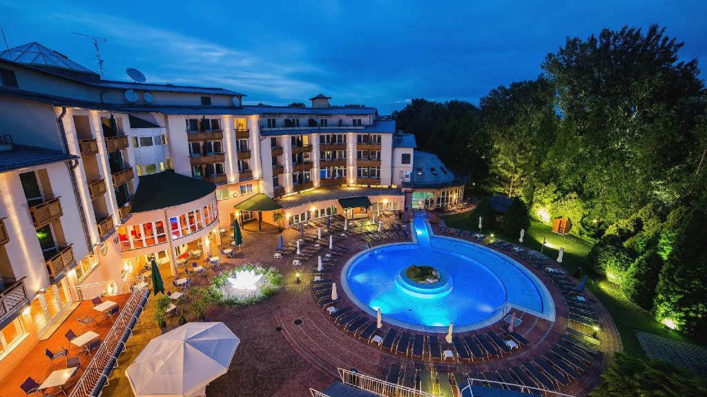 Lotus Therme Hotel & Spa