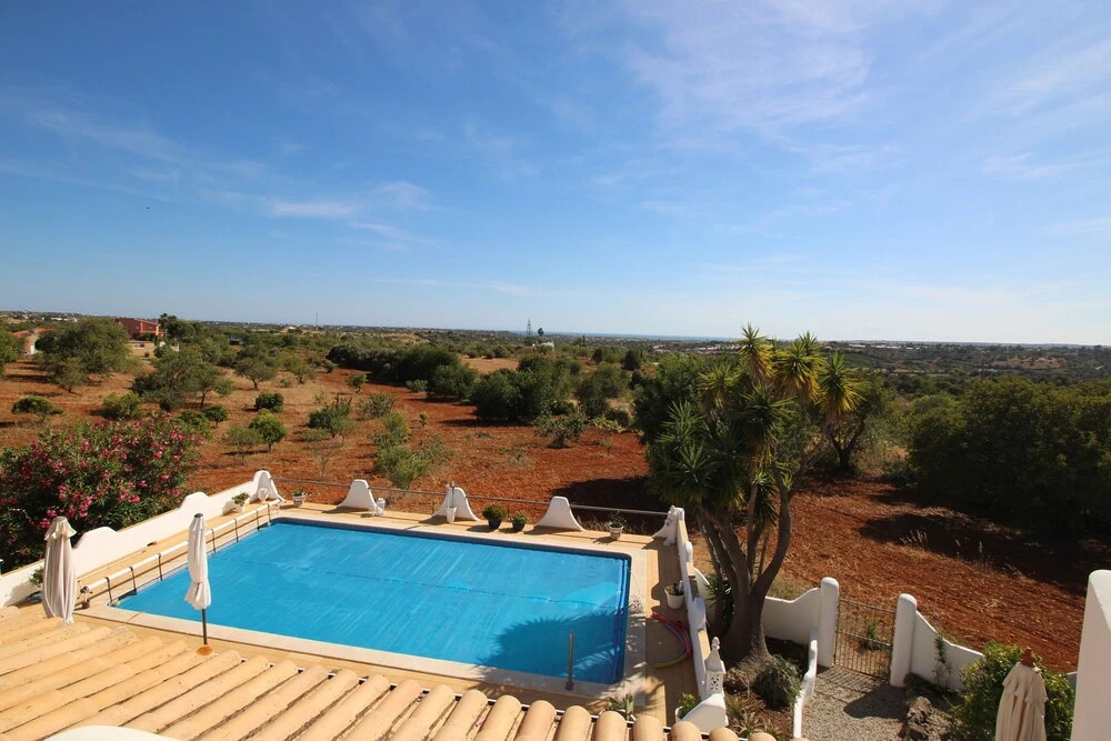 Apartment With Pool in Albufeira