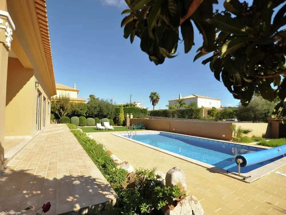 Villa in Algarve with Private Pool