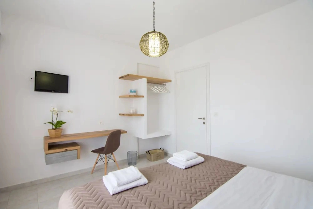 Waves Studios Apartments