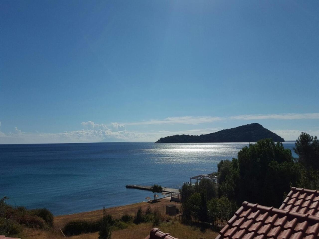 Отель Maranton Beach