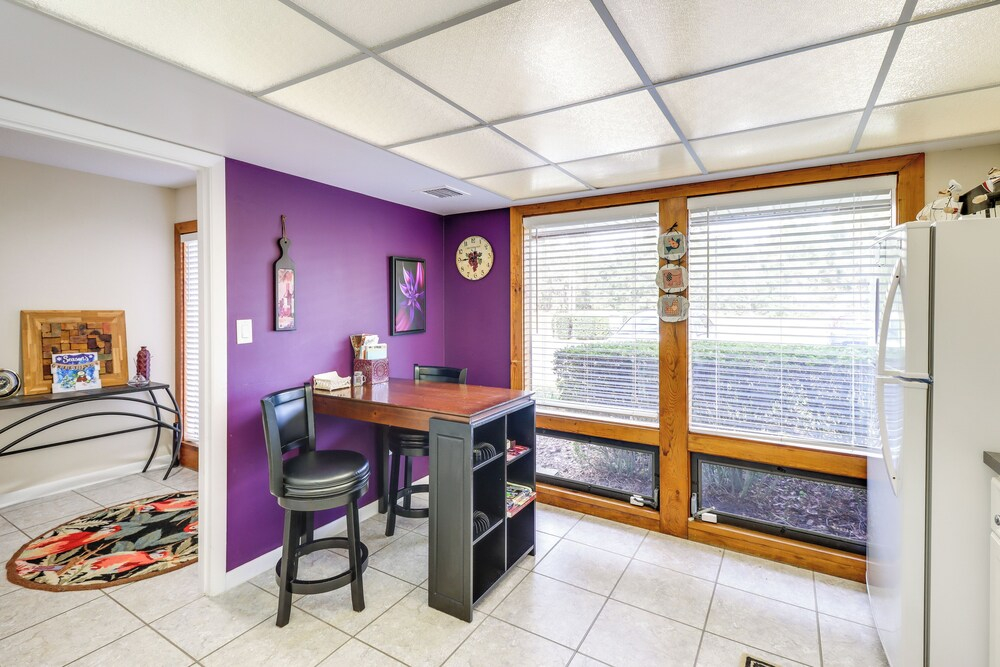 2 Mi to Rainbow Springs: Dunnellon Townhome
