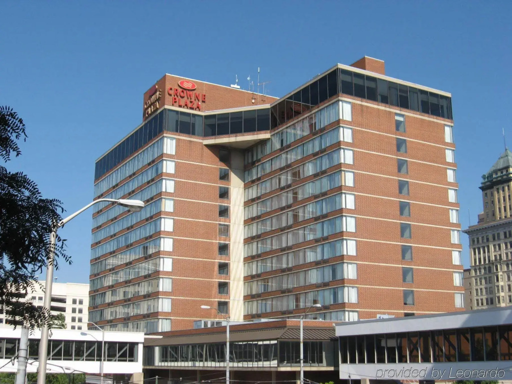 Crowne Plaza Hotel Dayton
