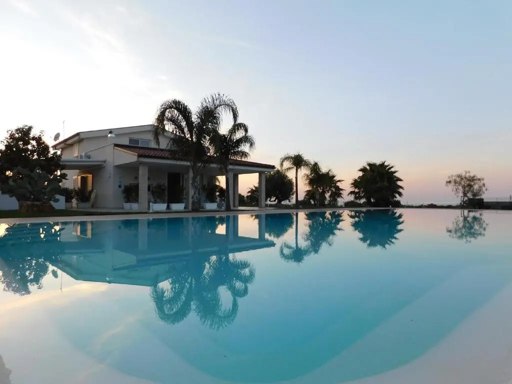Villa Maria - Appartamenti in villa con piscina