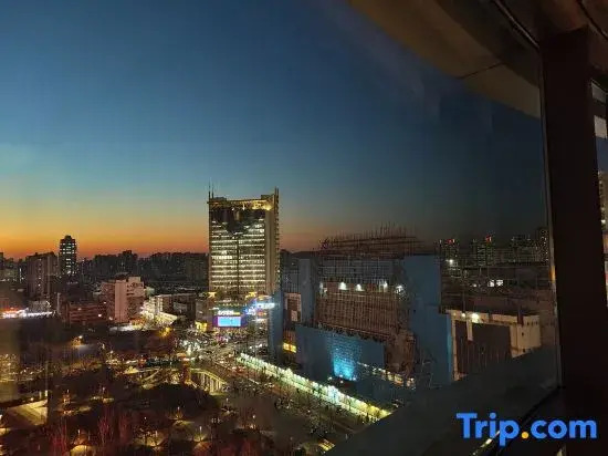taoran High-Rise Hotel (Suning Plaza)