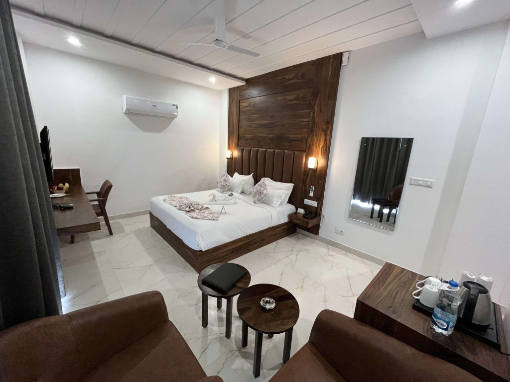 Click Collection The Abode, Dharamshala