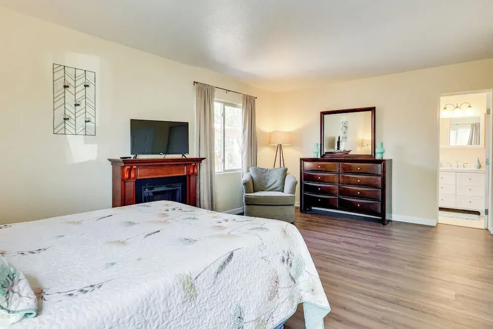 Las Cruces Home w/ Fenced Yard: Recently Remodeled