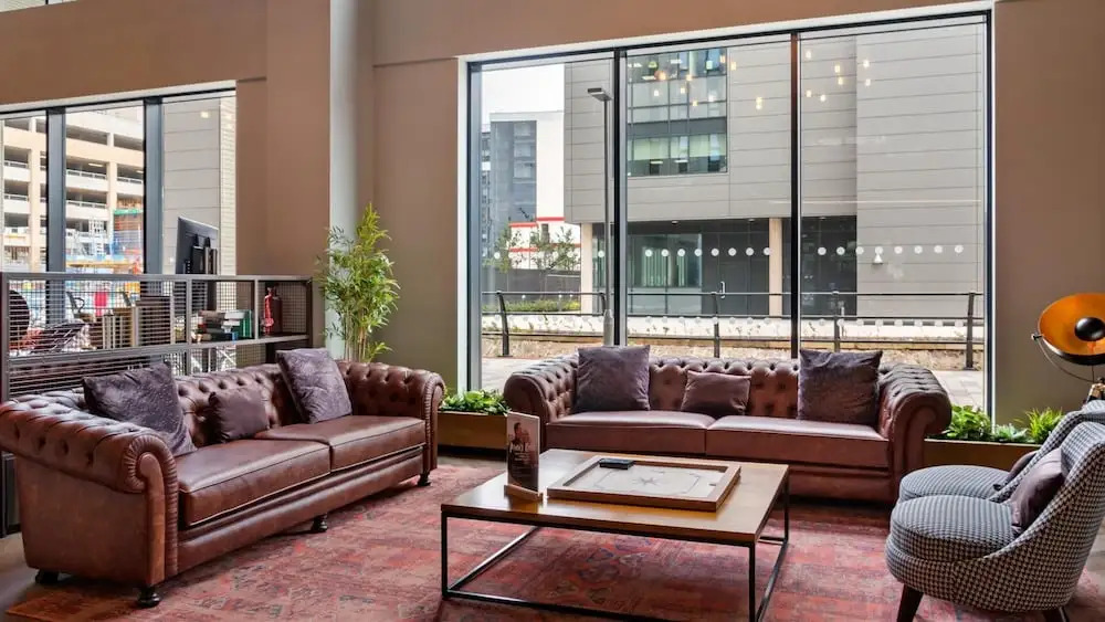 Comfortable and Convenient Studio