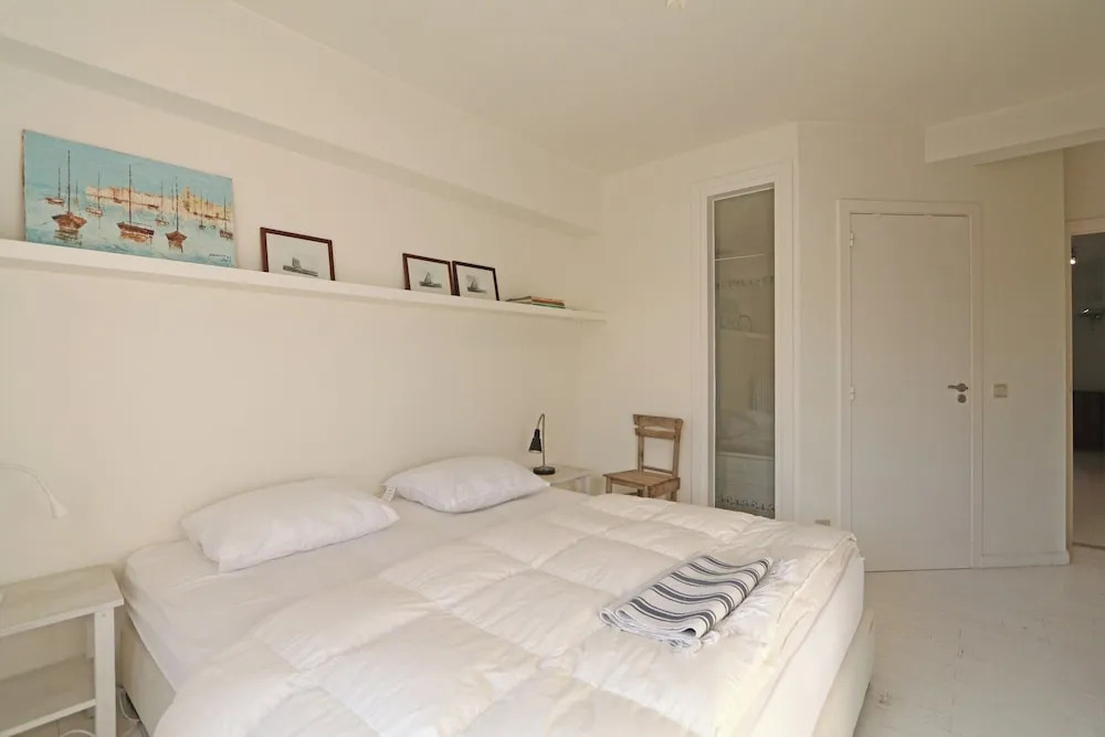 Duplex in Knokke with Stunning Sea Views