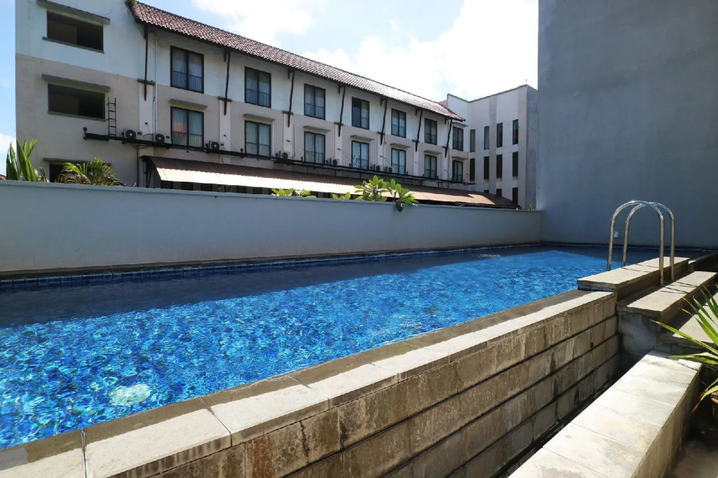 Santosa City Hotel