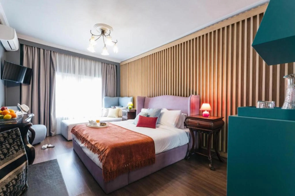 Ladadika Design, Philian Hotels and Resorts