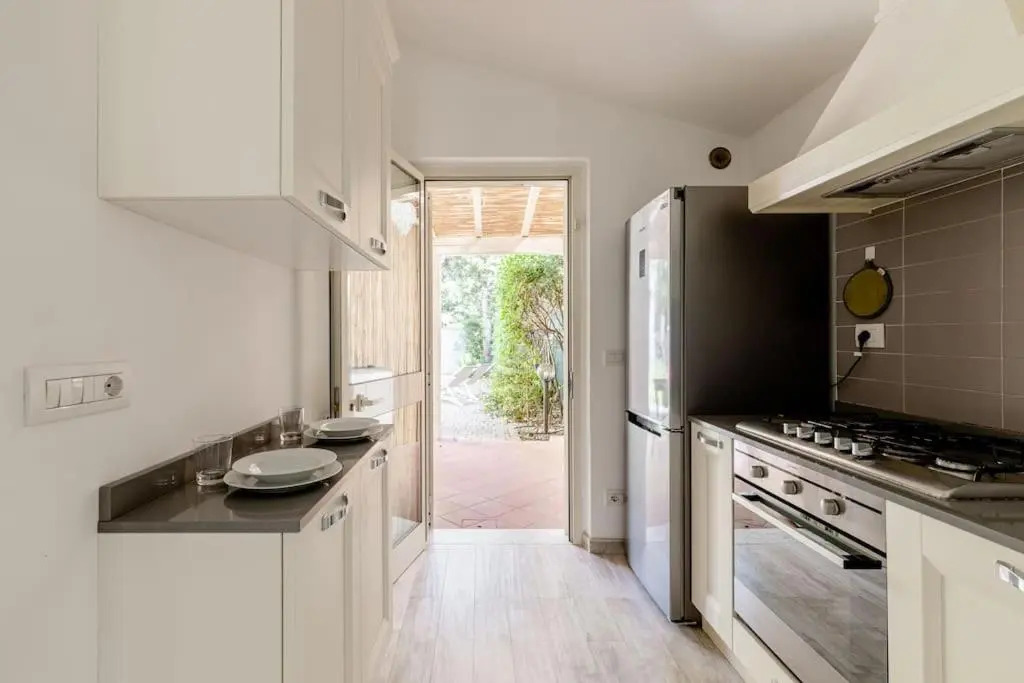 La Casina nel verde, 100 mt dal MARE!!!