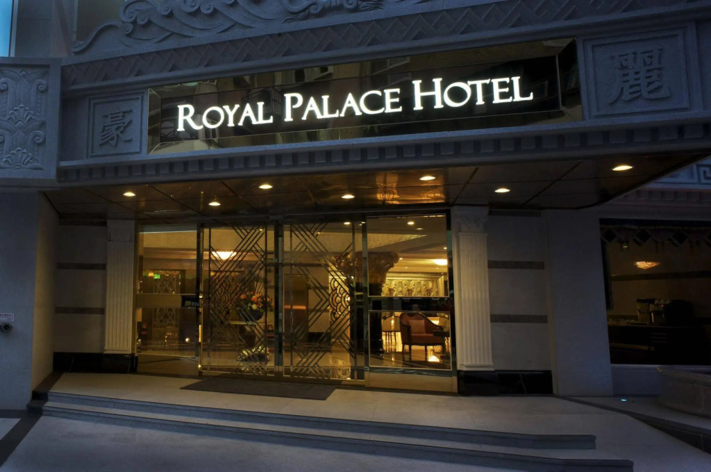 Royal Palace Hotel