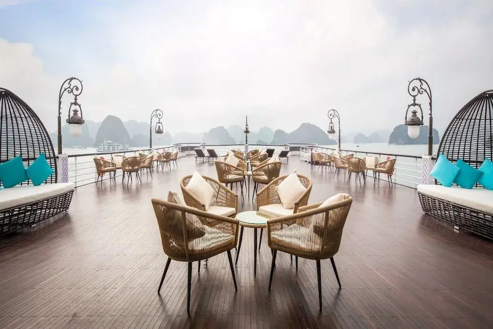 Ambassador Signature Cruise - Lan Ha Bay