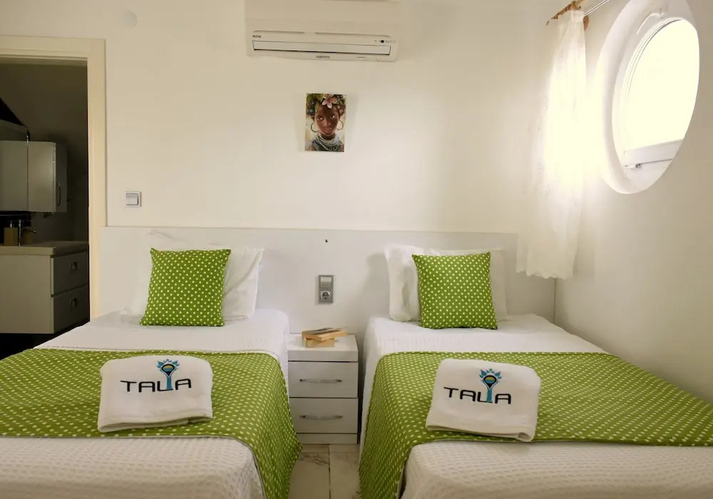 Tala Villa 16