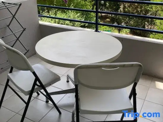 New Studio Apartment in Cannes with Private Parking and Swimming Pool