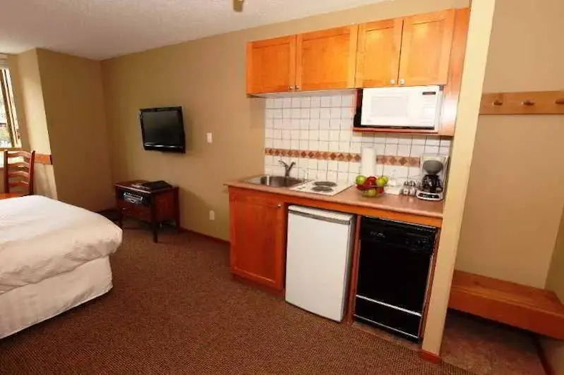 Whistler Cascade Lodge
