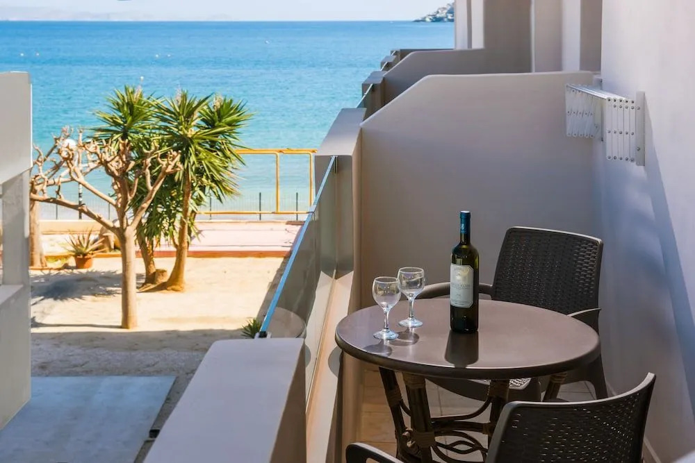 Thania Seaside Smotel