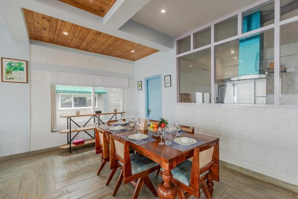 ELIVAAS Alpenglow 3 BHK Villa