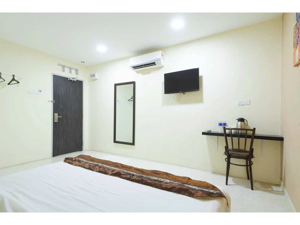 M S Hotel, Tengku Kelana KTM Klang