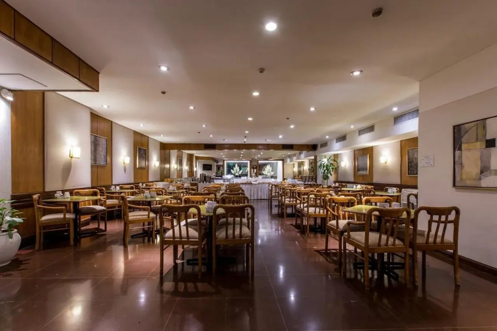 Hotel Solans Carlton