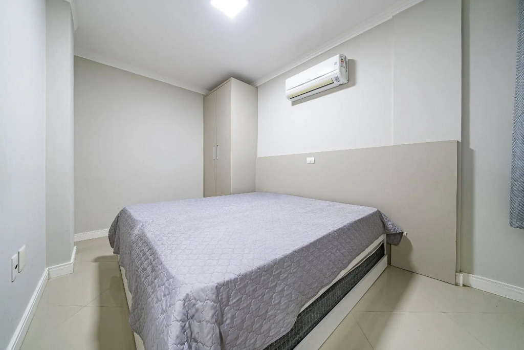 250 - Apartamento completo com 3 quartos em Santa Catarina próximo do mar