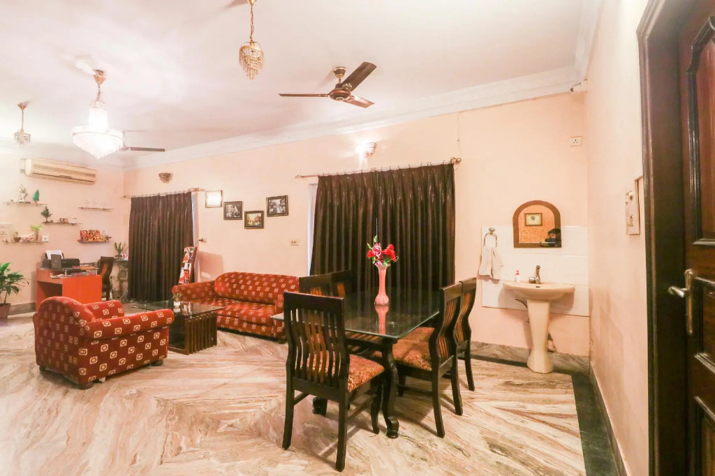 OYO 67454 London Rooms