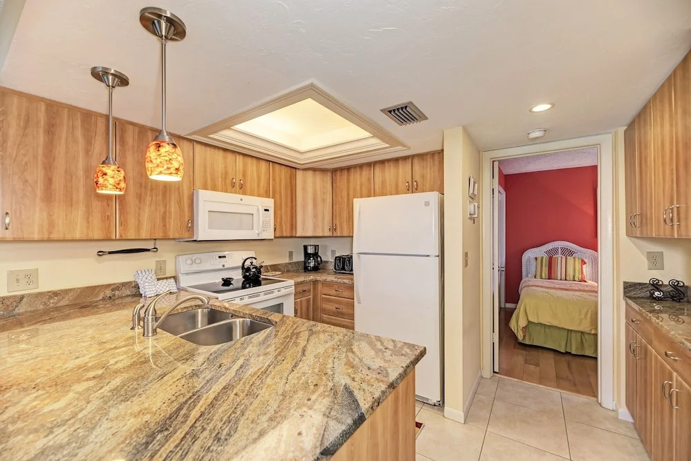 Midnight Cove Ii 213f - Wonderful Vacation Rental! 2 Bedroom Condo