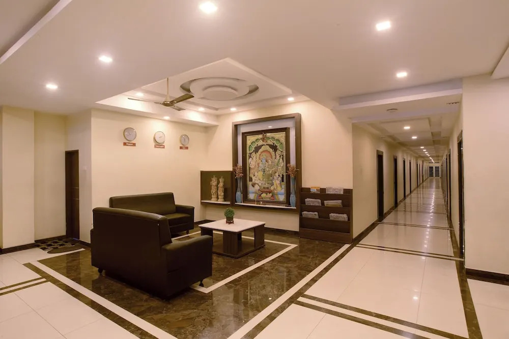 Manjhi Residency