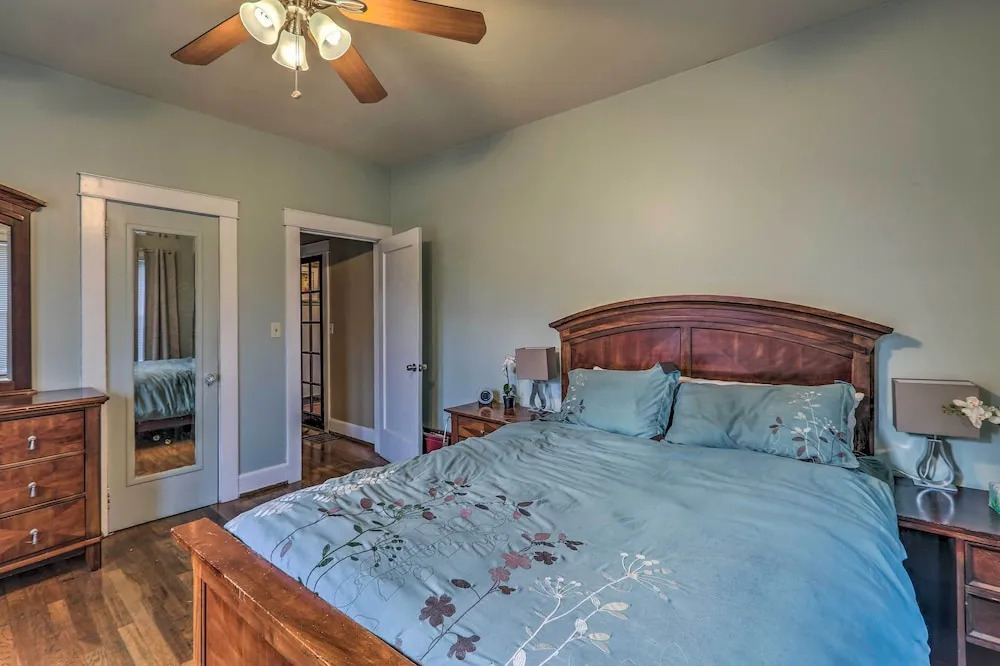 Cozy Birmingham Abode < 7 Mi to Downtown Fun!