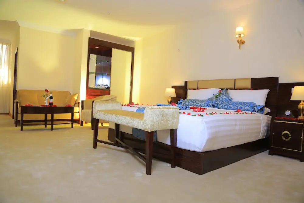 Sunland International Hotel