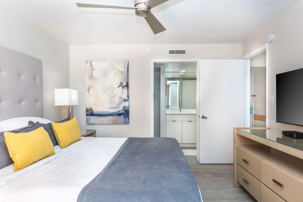 Diamond Head Beach Resort