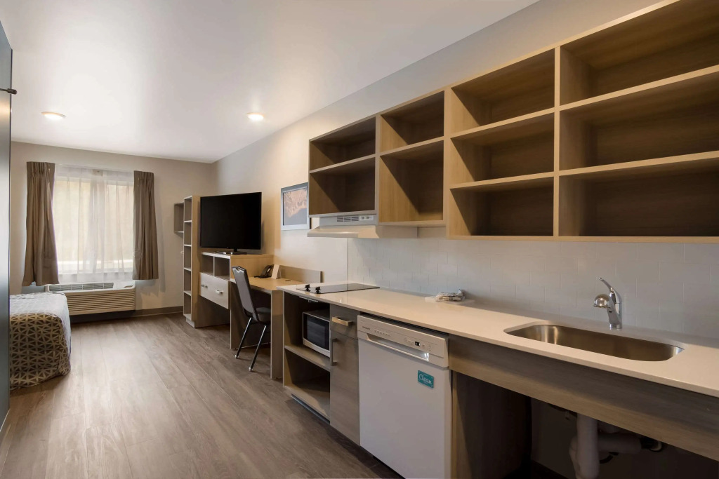 WoodSpring Suites Grand Rapids Kentwood