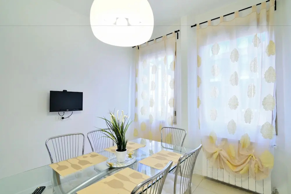 Sagredo Suite