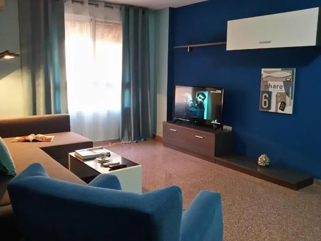Casa Llorca Big Apt 3 Bedroom Garage AC WiFi