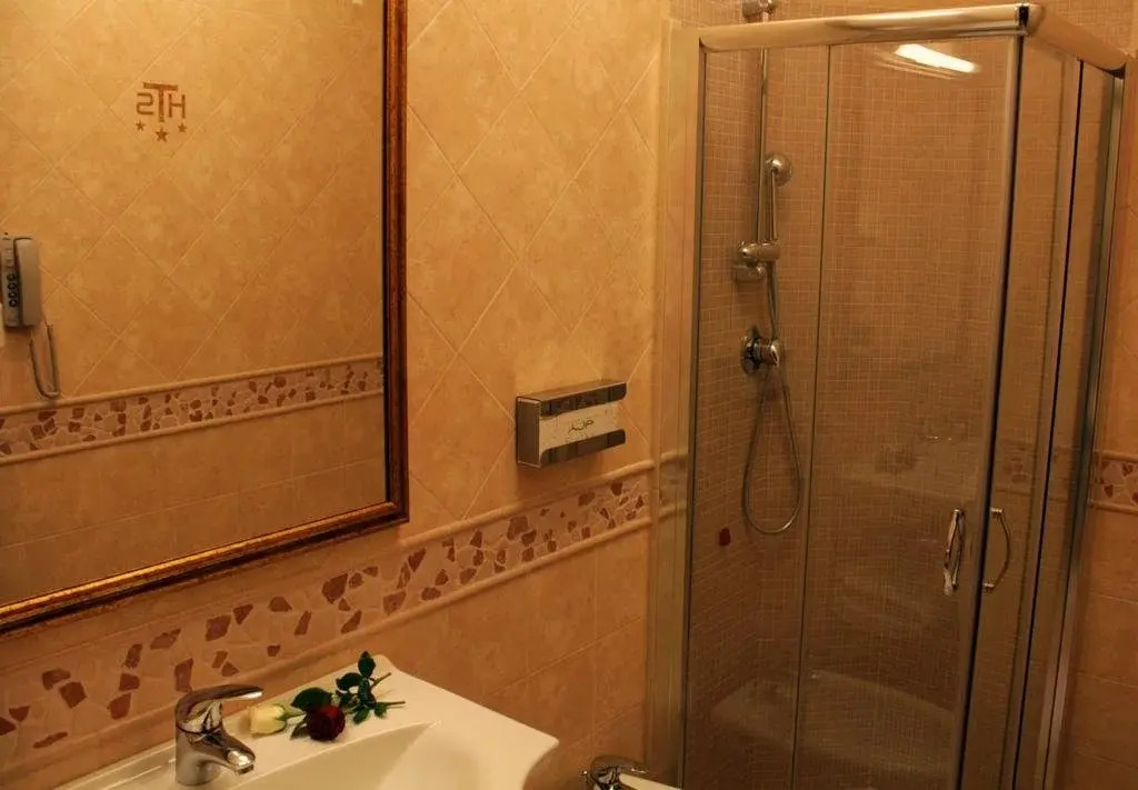 Hotel Tito Serrano