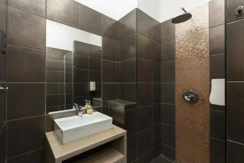 E14 Design Hostel