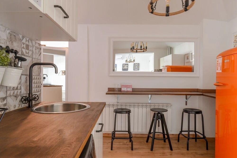 FM Deluxe 1-BDR Apartment - Minimalism & Charisma