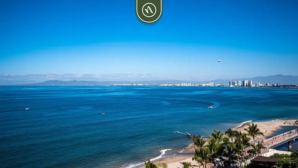 2BR Condo With Ocean View - Private Terrace