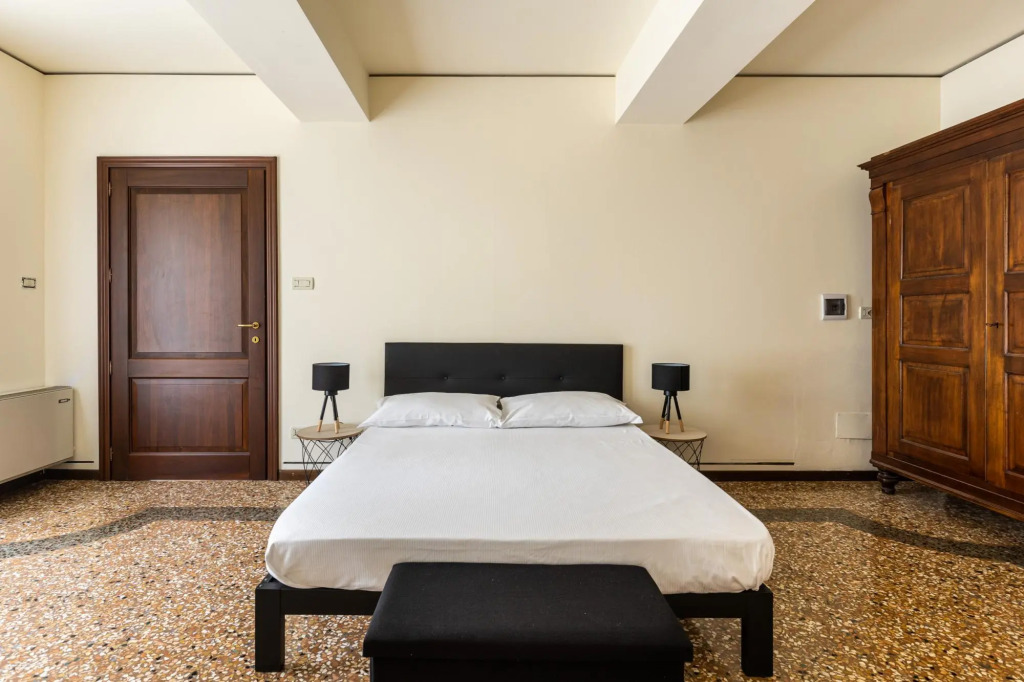 Casa Ambrosini Apartments by Wonderful Italy