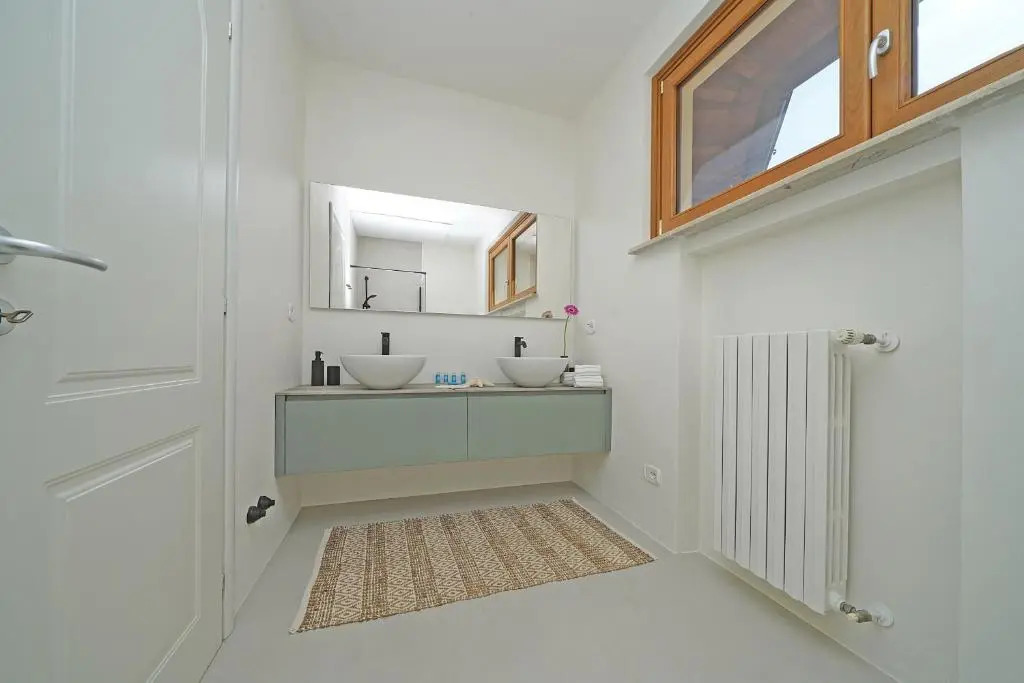 Villa Gelso park and private pool, lake view, ac