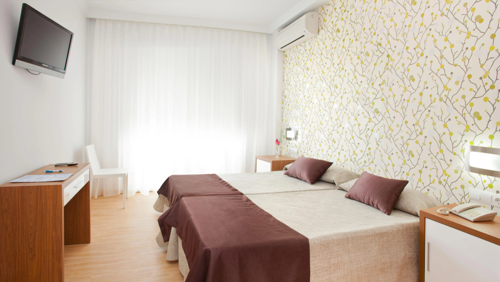 Отель RH Riviera
