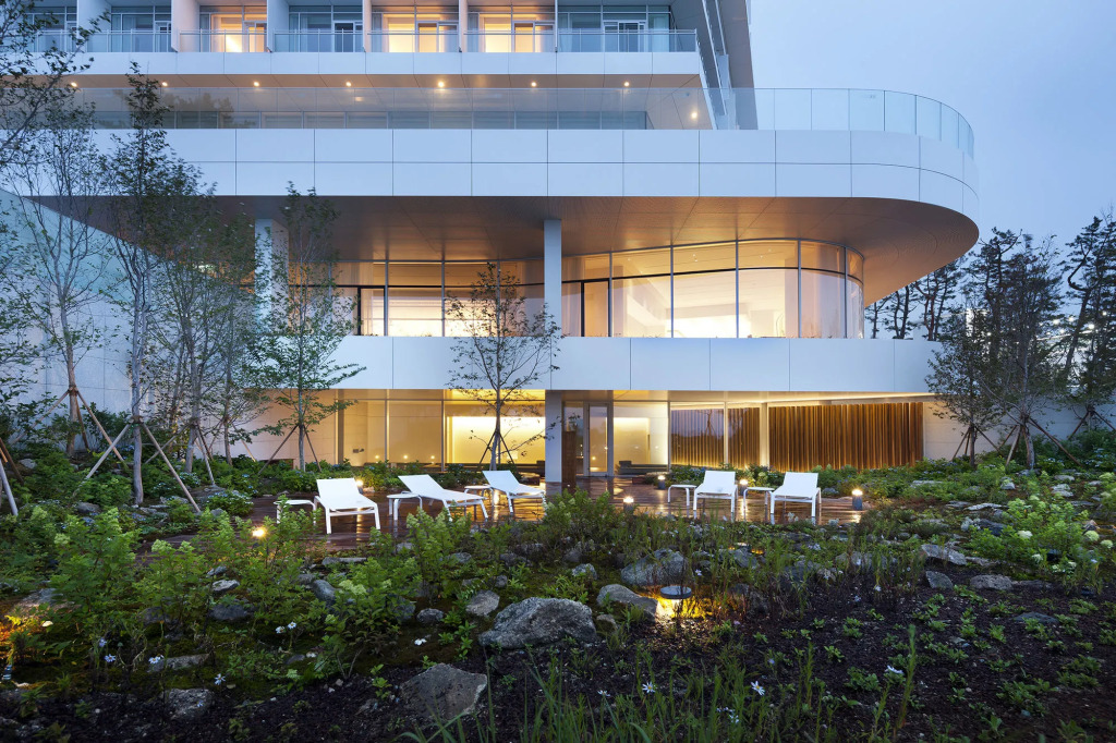 SEAMARQ HOTEL