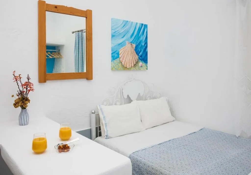 Sarantis Suites & Apartments