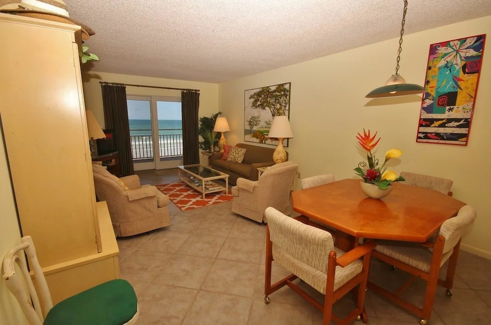 Sea Coast Gardens III 303 Apartment 2